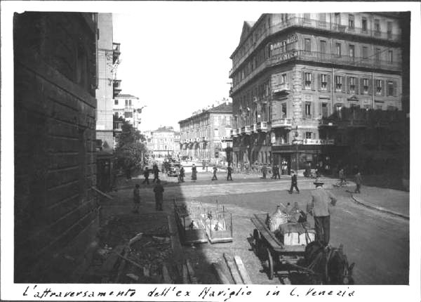 Milano - Via Senato angolo corso Venezia - Copertura del Naviglio