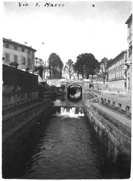 Milano - Conca di S. Marco. Veduta del naviglio.